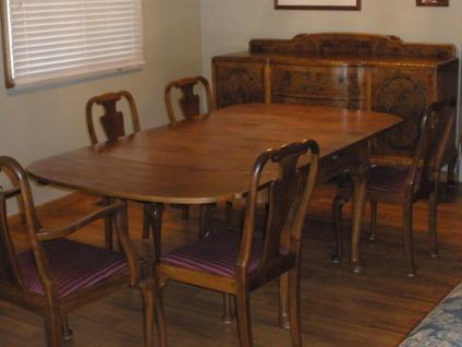 $1,950 OBO
Antique Dining Room Suite