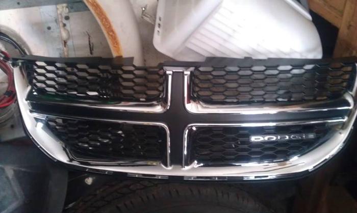 2011 dodge caravan FT GRILL &plymouth also