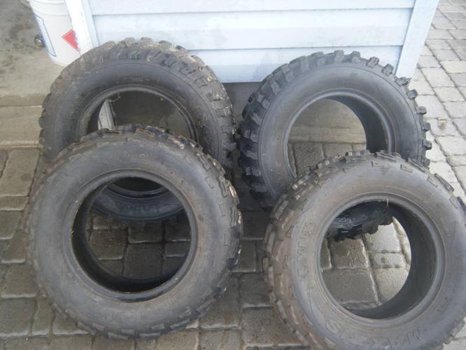 23in Maxxis Radial tires barely used them