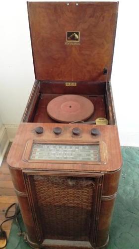 Antique RCA Victrola