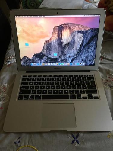 Apple 2014 Macbook Air 13" (Brand New Condition)