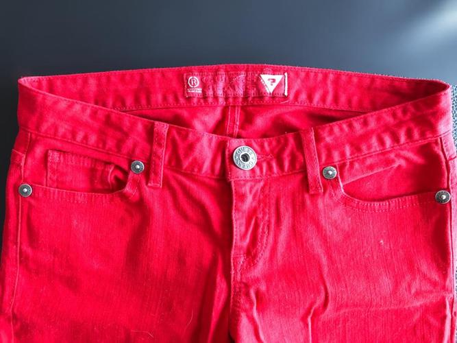Brand New Red GUESS Women's Jean, Size 28