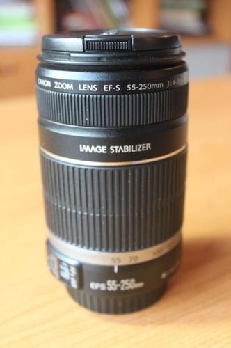 Canon 55-250mm telephoto lens (like new)