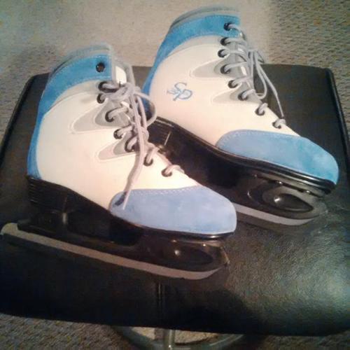 CCM 50 Ice Skates
