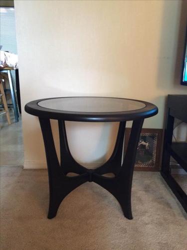 Dark brown coffe table with glass top