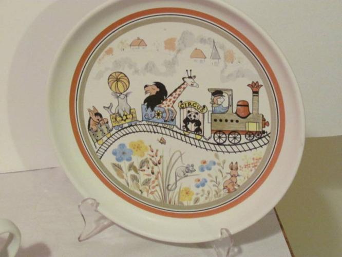 Denby Safari Stoneware Child's Plate & Bowl - vintage 1987