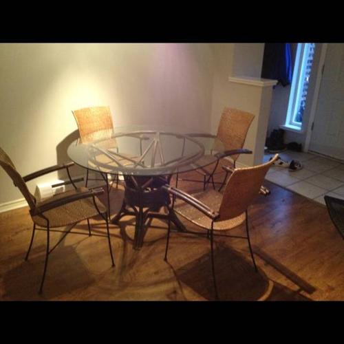 Dinning room table and chairs