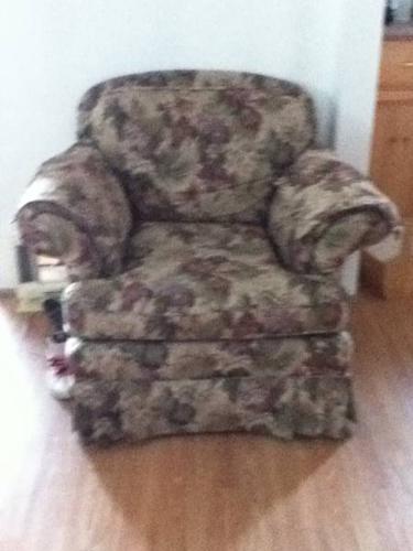 For Sale: Beautiful Couch & Chair.