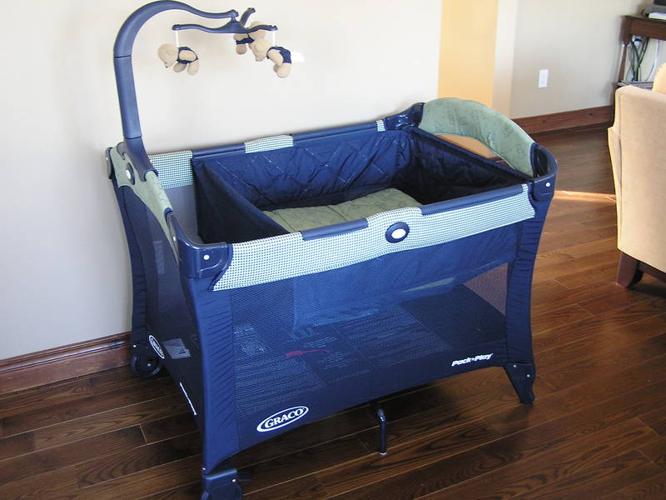 Graco Pack and Play with Bassinet