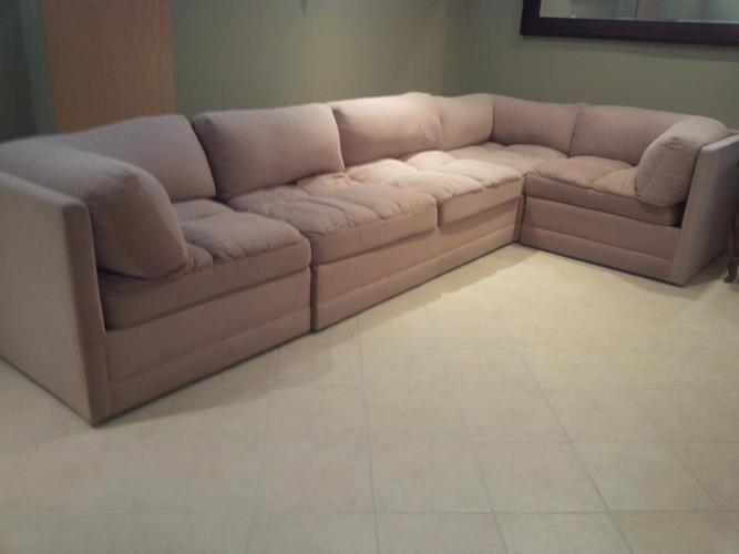 L shaped couch with pull out bed, very comfortable