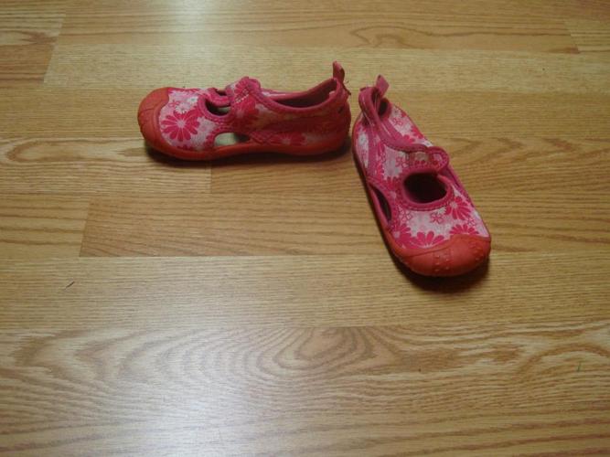 Like New Pink Water Shoes Toddler Size 9-10 - $5