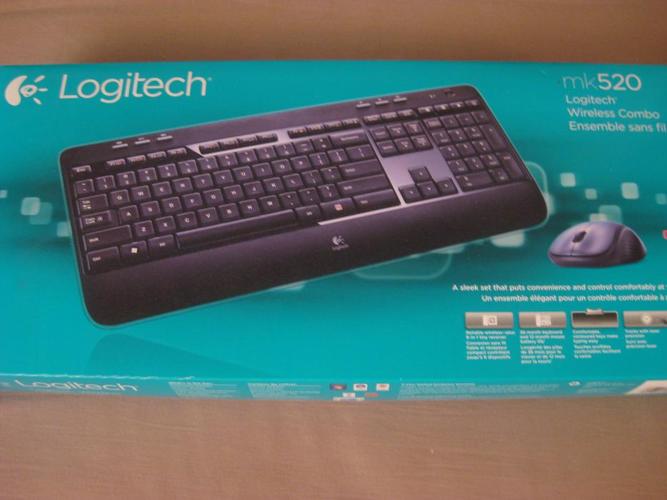 Logitech mk520 Wireless Keyboard and Mouse