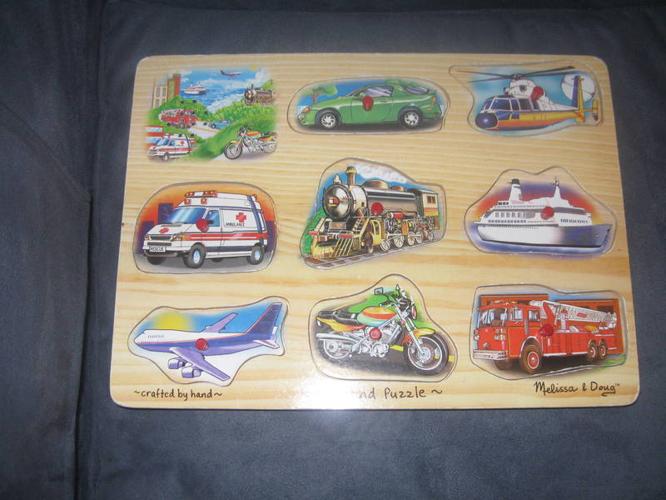 ******MELISSA AND DOUG PUZZLES**************************