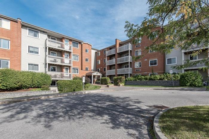 Move-In Ready Condo FOR SALE in Orleans