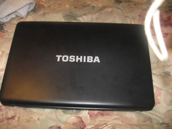 new 15.6 inch toshiba laptop