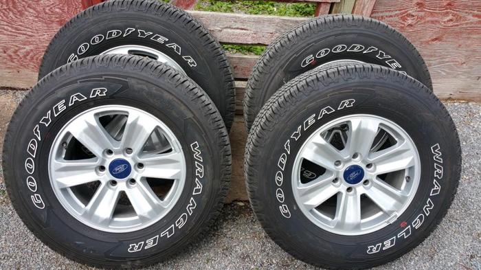 New 265/70R17 tires with rims and tpms (sensors)