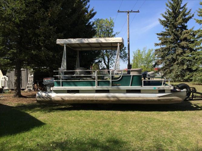 Pontoon Boat for sale