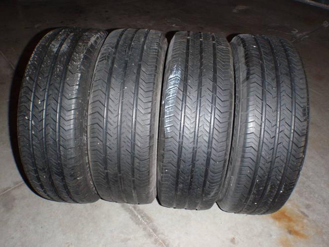 SET OF MICHELIN X RADIAL 175/70/13
