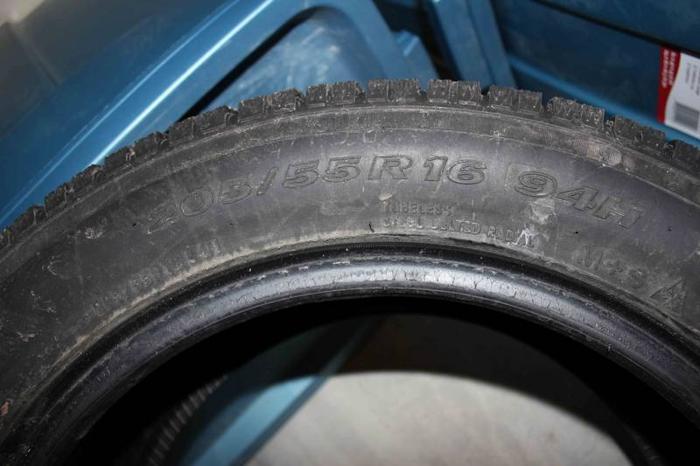 Snow Tires - Set of 4 Toyo Observe Garit KX 205-55-R16