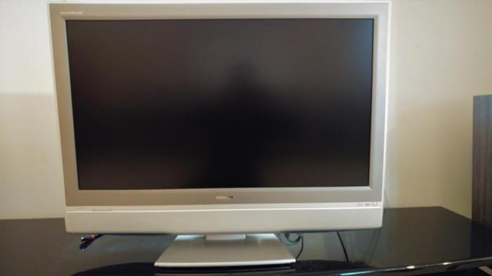 Toshiba (37HL95) 37" LCD Television