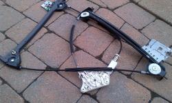 YOU ARE PURCHASING A 2003-2011 MERCEDES BENZ OEM R230 SL55 SL65 SL600 SL500 FRONT RIGHT PASSENGERS SIDE WINDOW REGULATOR IN PERFECT WORKING ORDER AND GOOD CONDITION.
I HAVE ALSO THE MOTOR WHICH IS SOLD SEPARATELY: $50.00
PARTING OUT SL AMG. MERCEDES -