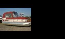 2002 Pricecraft 20' Vantage with Mercury 50 ELPTO Package, Trailer Included!! This Boat is in Attractive Shape and is Water Ready! Trailer is included, Bimini Top, Full Enclosure, Large Front Deck outside of the Gates, Forward Docking Lamps, Double front