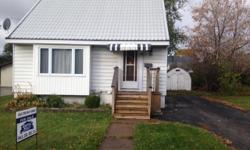 # Bath
1
Sq Ft
900
# Bed
2
Well maintained 2 bedroom home in desirable hilltop location. Features updated kitchen counters, sink, faucet and floors. Renovated bathroom with new flooring as well. Hi-eff gas furnace installed in 2014. Vinyl windows