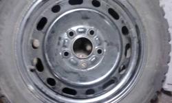 15 inch Mazda protege 114.3 snowtrakker 195-55-15 winter wheels
snowtrakker st/2 tires are in excellent shape and you can still see the little hairs on the tires
lots of tread remaining (please have a look at the pics)
ready to bolt on
thanks for looking