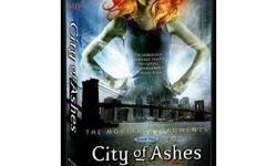 Clary Fray just wishes that her life would go back to normal. But what's normal when you're a demon-slaying Shadowhunter, your mother is in a magically induced coma, and you can suddenly see Downworlders like werewolves, vampires, and faeries? If Clary