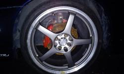 hi i am selling my 18 inch car rims and tires not sure what kind the rims are there like brand new so are the tires there 4 bolt have the lug nuts to 800 or best offer