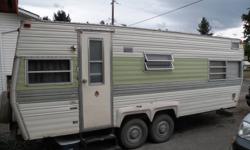 24' bumper to tongue, 21' living area. Everything works!!! Toilet, furnace, fridge, oven/stove, hot water, shower etc...King size bed! Two fold down bunks, two fold down tables. Great for kids! New radial tires have only 2000 km! No roof leaks, recently