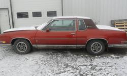 1982 Cutlass Supreme V8  no rust , been in storage for fourteen years $2500.00 o.b.o. call only 905 957 6910