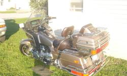 I have a Honda Gold wing its in very good condition. will  trade for a 4wheeler. No  Polaris.s thanks