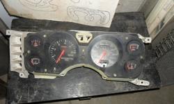 1985 Mustang gauge cluster, front plexiglass is broke but everything else seems to be fone, has circutry ribbon on back, $20.00 or best offer call 905-380-7097 niagara falls