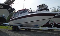 1986 Peterborough 250 Constellation
Great Entry level Cruiser, many upgrades with some work remaining. Features include a sink, fridge, camp style stove, new full camper top, stereo, fenders & lines, depth finder, onboard charger and three lifejackets.