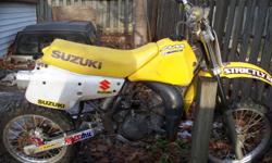 1996 Suzuki rm 80 Fully rebuilt engine. When i bought the bike the motor was seized Due to conneting rod bearing..... The bike has, New crank bearings. connecting rod and rod bearing., New wiseco piston, 3 sizes over, new wrist pin bearing, Has pro taper