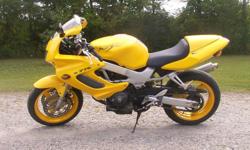 Excellent condition, runs perfect, new battery, alarm system, great all around sportbike.