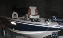 16.3ft
40 HP 2 stroke Mariner
Electric start, with tilt and trim motor and front control
65 lbs thrust mimkota 24V electirc, two year old batteries
one year old starting battery
Onboard charger
bimini top
Two hummingbird depth finders
Livewell,boat cover,