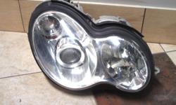 COMPLETE RIGHT SIDE HEADLIGHT INCLUDING THE BALLAST, IGNITER AND BULBS, WITH SOME DAMAGE TABS. CAN STILL BE USED. YOU CAN'T BUY THE HID KIT FOR THIS PRICE.
LEFT AND RIGHT AVAILABLE.
FOR MORE INFO CALL 519 498 5952
$260 ONE SIDE