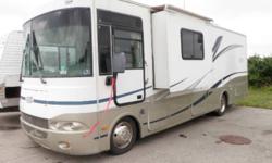 SHORT BUT ROOMY 28ft Class A with 2 slideouts, Generator, hydraulic levelling jacks, rear vision camera, power step, central ducted air, rear queen walkaround bed...ONLY 30000 kms. on a Chev/Workhorse Chassis 8.1 Litre 330 H...P