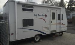 Great family camper. Sleeps 5, has stove/oven, 3 way fridge, microwave, tub/shower, AC, furnace, outside shower, radio, awning. Lots of storage. New tires and new jacks. Dry weight of 2980 lbs. pulled with SUV. Don't miss out on this one. Equilizer bars