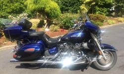 2007 Yamaha Royal Star Venture
Excellent condition.
60.000 KM. 5 Speed transmission.
Shaft drive, electronic cruise control, factory driving lights,
factory 4 speaker stereo and CB radio, 2 windshields.
hard saddle bags and luggage rack on the tour pack.