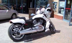 V-Rod MUSCLE 2011, bought new, 3500km only. Price is $17,950 Or take over financing $368.50/Monthly (76 Remaining)