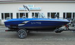 Both the hardcore angler and watersports enthusiast will be pleased with the precision and power of the 186 Tyee. With a bow casting platform, a trolling motor, aft swim ladder and large cockpit, this boat has more than enough to keep those with the