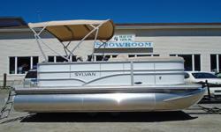 The most compact of the Mirage Cruise pontoons from Sylvan, the Mirage 818 offers comfortable seating and unique open space deck areas. With this exceptional value, great days on the water are well within reach.
Includes All Standard Features Plus:
