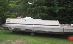 24' pontoon boat for sale with 70 hp evenrude pontoons don't leak and was used all summer great stable boat for pleasure or work $3500 or Bo call Dan 705 645 0927