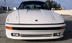PORSCHE 911 TURBO WIDEBODY TARGA AMAZING AMAZING PORSCHE, THIS IS THE NICEST PORSCHE IN CANADA OVER $25,000 INVESTED IN CAR BODY KIT ,WIDEBODY,SKIRTS, MUCH MORE DRIVES, LOOKS LIKE A STREET RACING CAR HEAD TURNER Driven by Tv / Film Producer,Writer, Use in