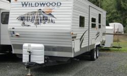 2008 27 ft Wildwood Trailer .  Model T27BHSSLE
This bunkbed model  is in better than brand new condition.  Equipped with an extra long awning, and dual battery pkg. to ensure stress free dry camping.  Power stabalizer/jack  and custom storage throughout.