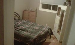 1 bedroom in the upper part of a semi available for 1 student . Backyard available as well as front yard. Private Entrance. House is furnished but the rooms are not so you will have to bring your own bed,dresser etc. I do have a 2nd room beside it you can