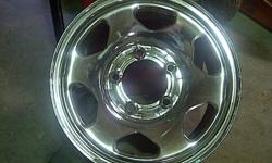 4 15 inch chrome rims that fit suzuki or ford truck asking $125, all in good shape and clean email or text your best offer thanks